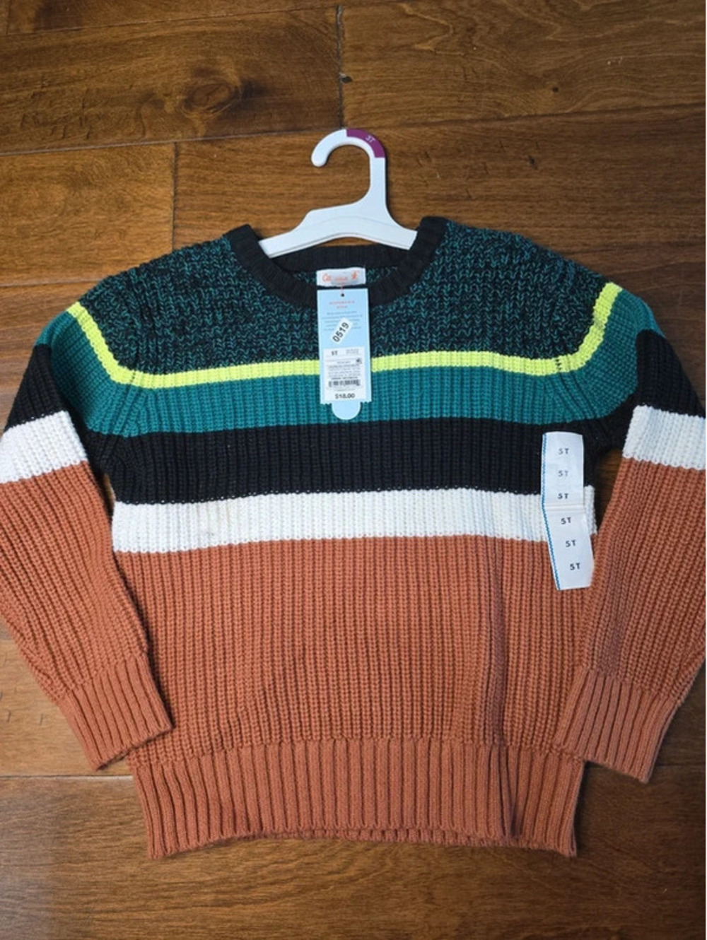 5t brand new sweater from target item 519G7